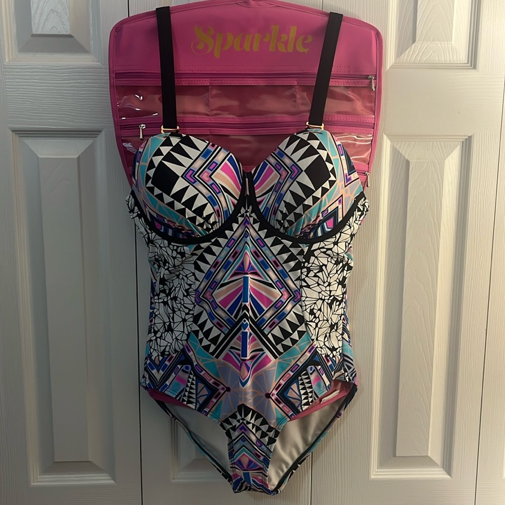 Swimsuit for all Geometric print